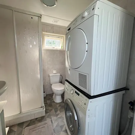 Ruime Midden In De In *